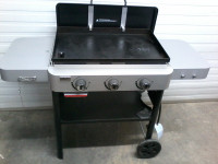 Flat top propane grill