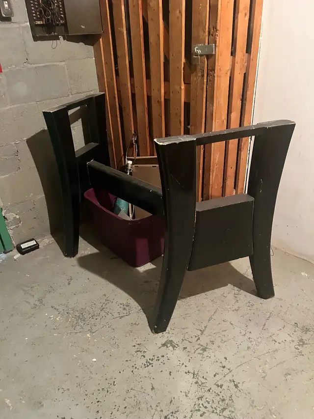 Poker table in Other in City of Toronto - Image 4