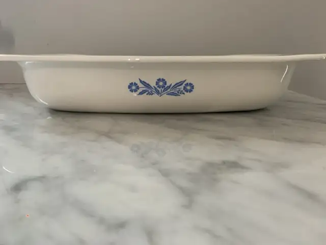 Corning Ware Blue Cornflower roasting pan in Kitchen & Dining Wares in Markham / York Region - Image 2