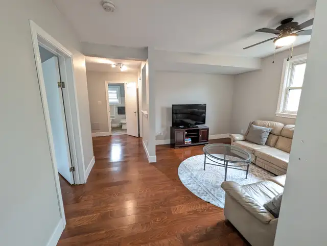 Bright and spacious 2 bedroom apt in Guelph