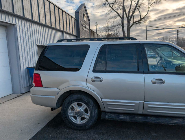 2006 Ford Expedition Eddie Bauer in Cars & Trucks in Leamington - Image 4