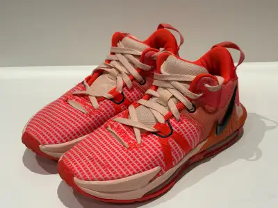 Lebron Witness 7 Bright Crimson Men Basketball Shoes size 7.5, View more