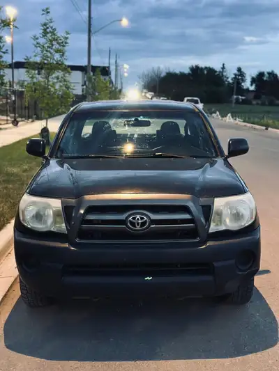 Helping a friend Selling 2009 Toyota Tacoma Super cab Long Box. 299k km Serious buyers only. Cash de...