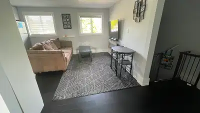 Beautiful bright 2 bedroom apartment. - In suite laundry. - 2 car parking. - 2 bedroom. - Separate e...