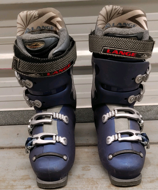 Ski Boots for Women size 42.5 - (8) for sale $100.00 in Ski in Mississauga / Peel Region - Image 2