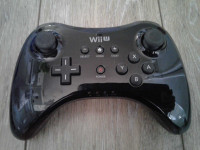 Nintendo Wii U controller , good condition 