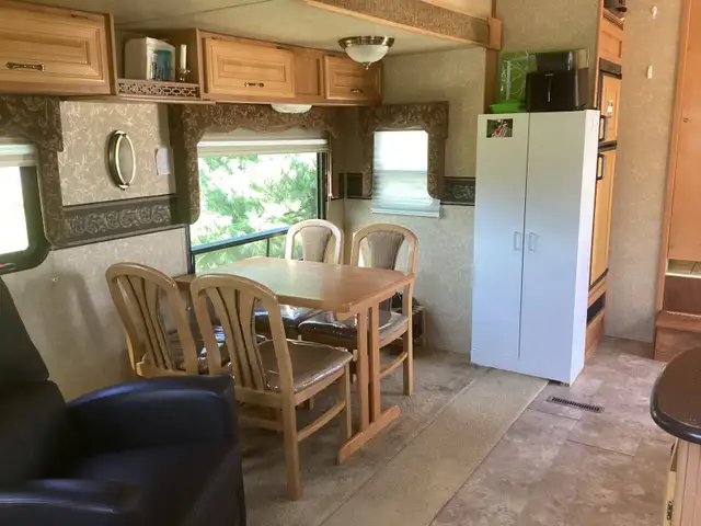 Roulotte à sellette (Fifth Wheel) Keystone Laredo 29 pieds in Travel Trailers & Campers in Lévis - Image 6