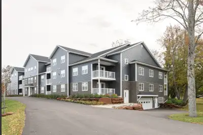Two bedroom top floor with underground parking and elevator. Fully sprinkler building . Kitchen and...