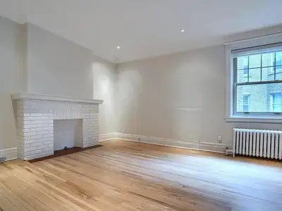 3 bedroom in historic Westmount building, heating included!