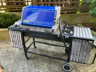This is free. Well used natural gas Weber BBQ Platinum Series. Overall size dimensions are 5' long x...