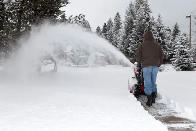 SNOW REMOVAL598246744235724802