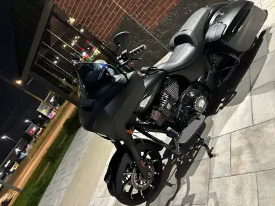 2021 Indian Chieftain Dark Horse – 17,000 km Beautiful 2021 Indian Chieftain Dark Horse with only 17...