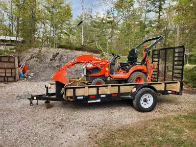 This is a 5 x 13 UTILITY trailer with rear dovetail. Bought new in 2015. Only used to move tractor f...