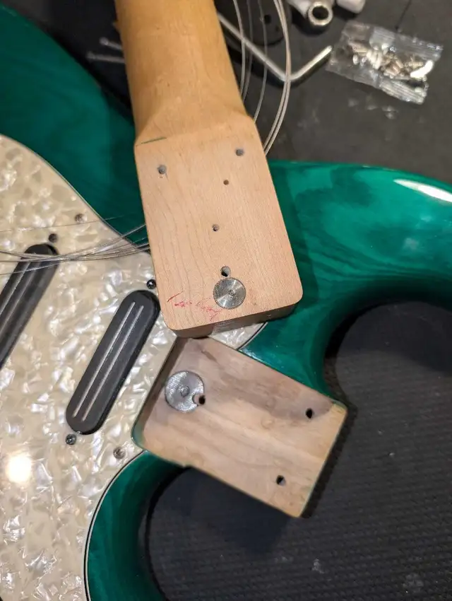 Vintage Rare 1997 G&L USA Legacy Bare Knuckle Pups & David G.Mod in Guitars in Winnipeg - Image 11