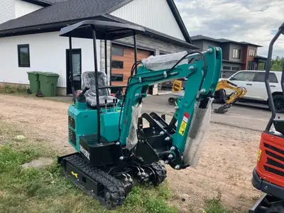 NEW 1 LEFT 2025 AGT MH12 MINI EXCAVATOR WITH JOYSTICK CONTROL , THUMB , SAFTY LOCK SWITCH FOR HYDRAU...