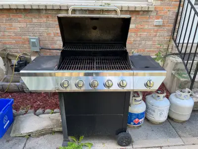Barbecue - 4 burner w/ side burner, View more