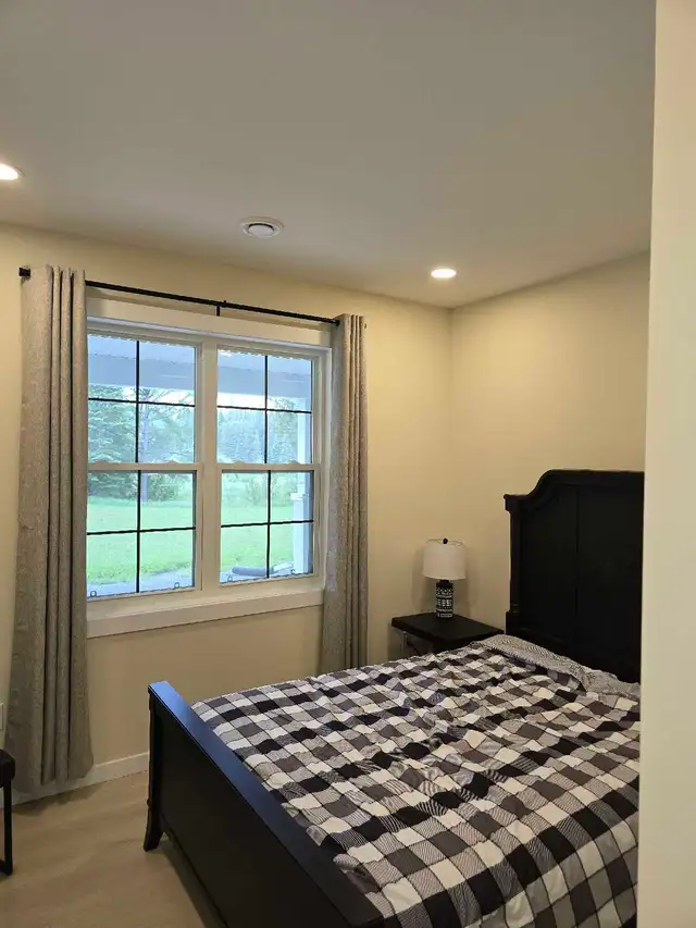 Beautiful Norwestern view 3bdrm furnished home avaliable now in Long Term Rentals in Thunder Bay - Image 8