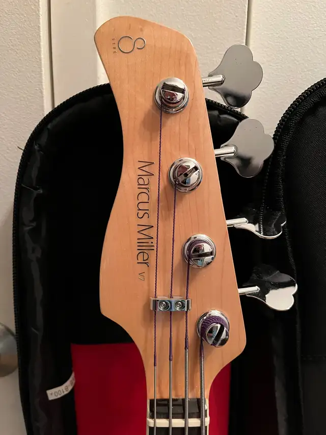 Guitare basse gauchère Marcus Miller Sire in Guitars in Sherbrooke - Image 5