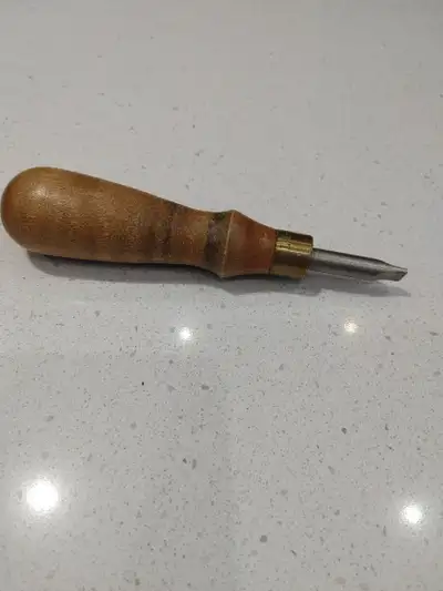 Lie-Nielsen Screwdriver older tiger maple handle, View more