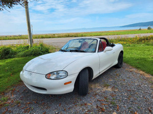 2000 Mazda MX-5