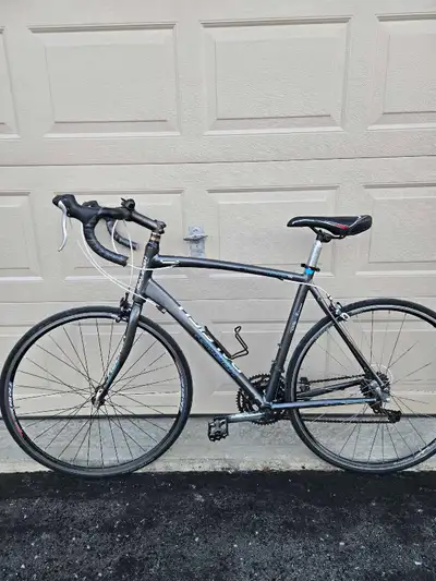 Raleigh Revenio road bike , View more