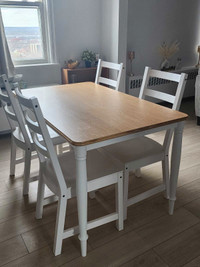 Dining table with 4 chairs NEW