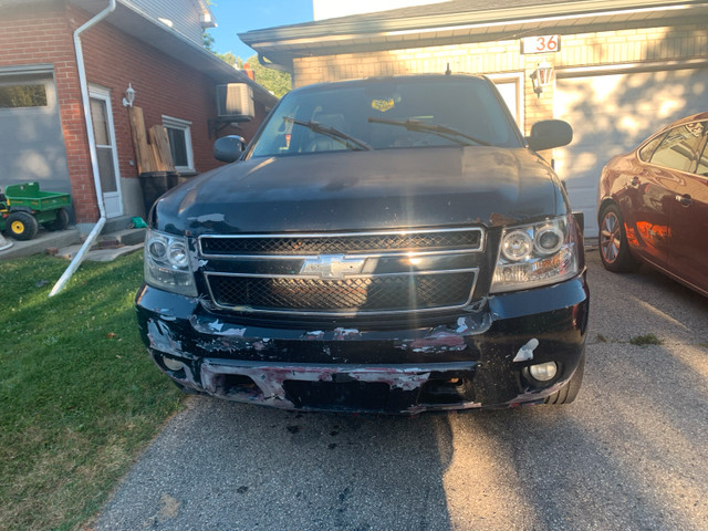 2007 Chevy suburban in Cars & Trucks in Kitchener / Waterloo - Image 3