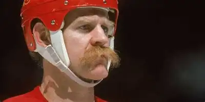 ATT: Shinny Hockey, View more