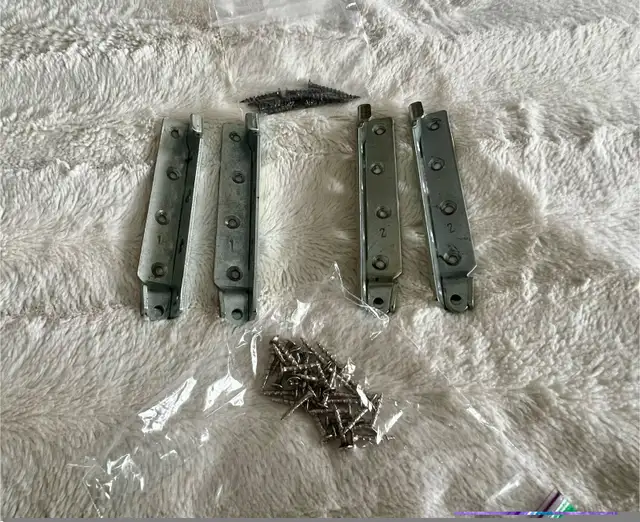 Conversion kit hardware for double bed in Cribs in Oshawa / Durham Region - Image 3