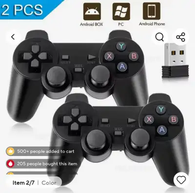 Dive into your favourite PC games with these wireless 2.4Ghz game controllers! They're in good condi...
