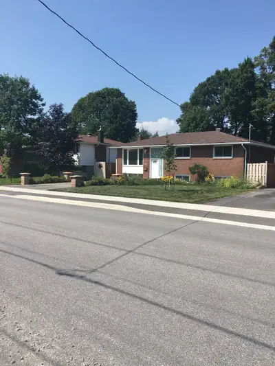 2 Bedroom for July 1st, Aug 1st or Sept 1st