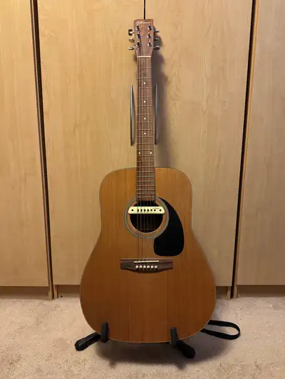 Norman ST40 dreadnaught acoustic guitar, View more