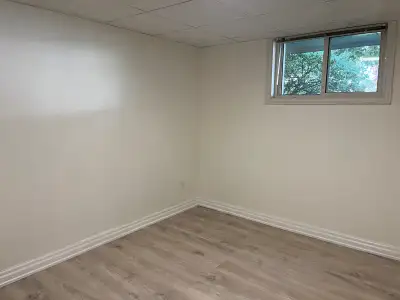 Spaciou 2 room in basement for rent