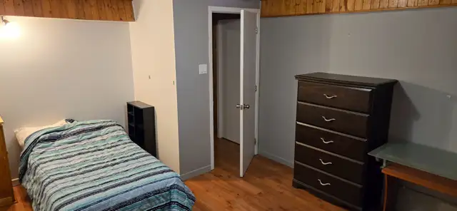 Magnifique chambre étudiant ITA /Cégep in Room Rentals & Roommates in Saint-Hyacinthe - Image 6