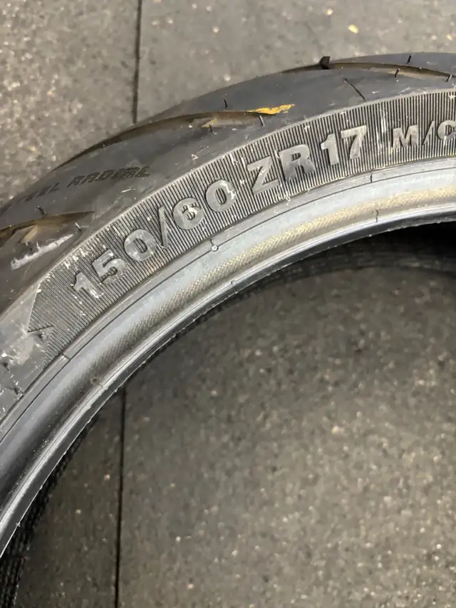 Motorcycle tires 400cc and under in Motorcycle Parts & Accessories in Mississauga / Peel Region - Image 6
