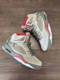 Air Jordan 5 Camo Size 10.5 
