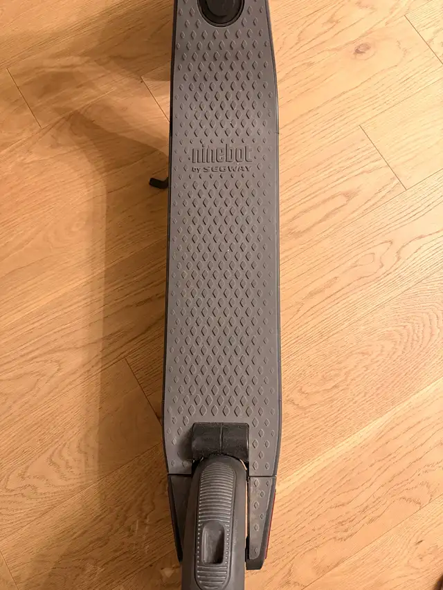 (open to negotiation)Ninebot electric scooter with external batt in Scooters & Pocket Bikes in City of Montréal - Image 3