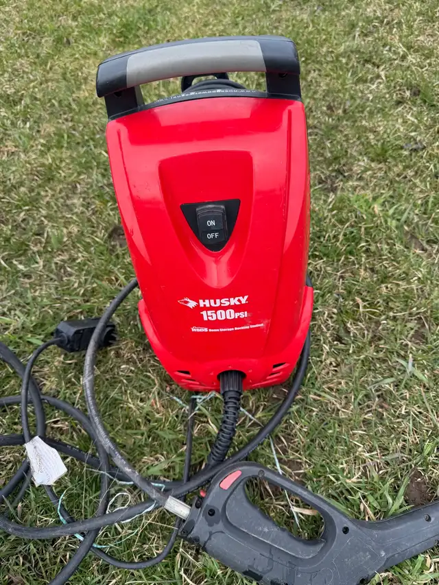 Husky 1500PSI in Outdoor Tools & Storage in Oshawa / Durham Region - Image 2