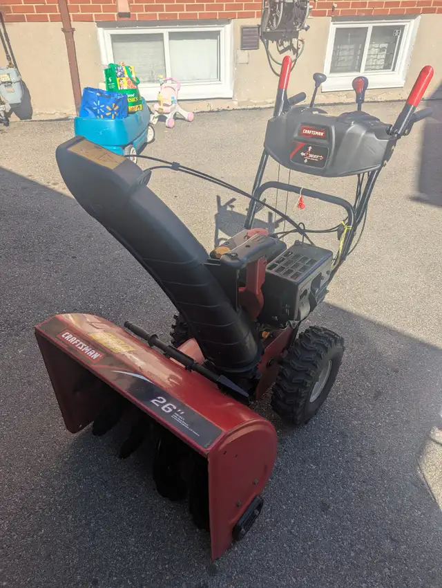 Craftsman 26" Snow blower in Snowblowers in City of Toronto - Image 2
