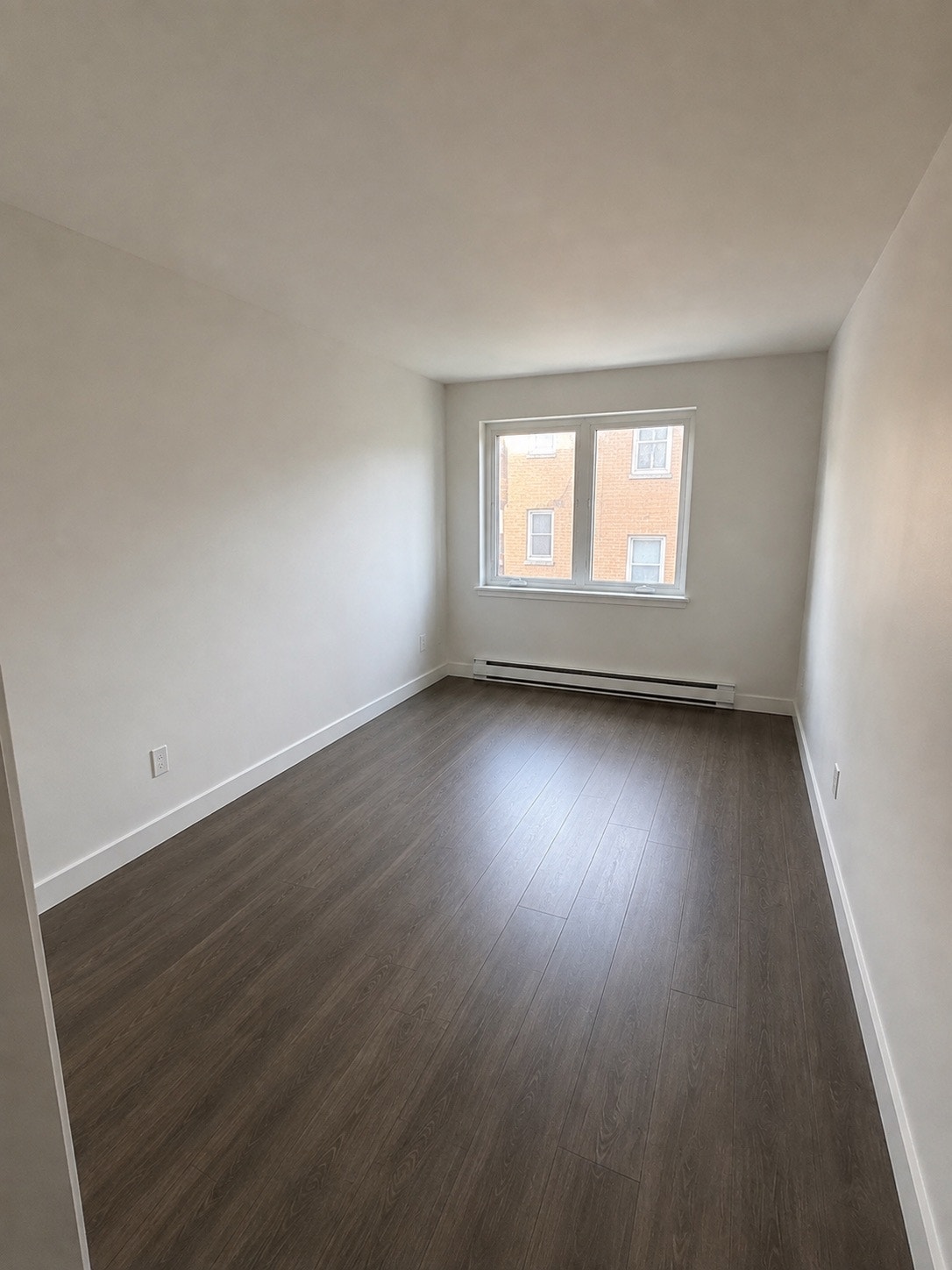 455 Av Racine — photo 2