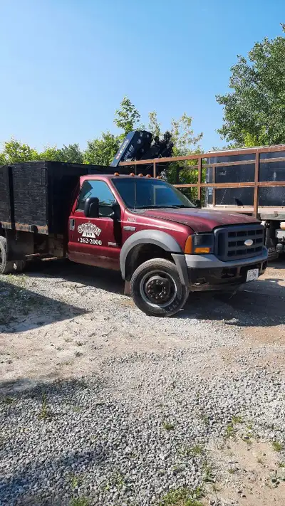 2004 F-450. 6.0 liter diesel. Standard transmission. 277000km. Runs good. Sold as is. Best offer