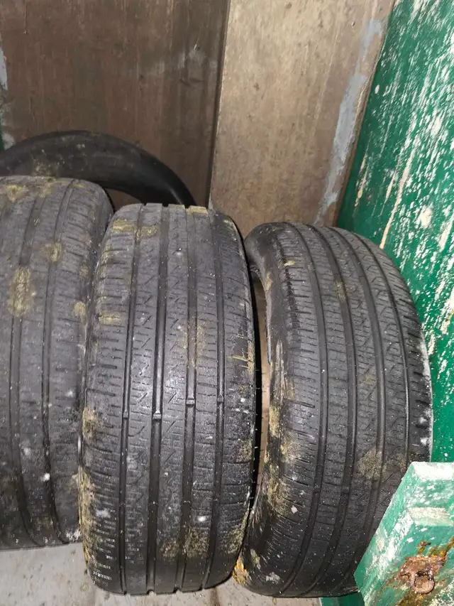 winter tires with chrome rims in Tires & Rims in Ottawa - Image 4