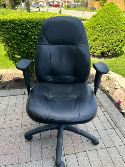 Office Chair - Very Good Condition, View more