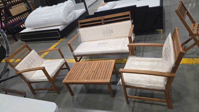 Brand new Patio Set in Patio & Garden Furniture in Mississauga / Peel Region
