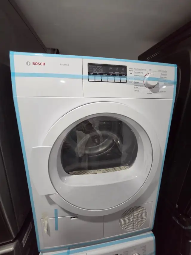 BOCH VENTLESS DRYER WASHER 24 inch can deliver  in Washers & Dryers in Mississauga / Peel Region - Image 5