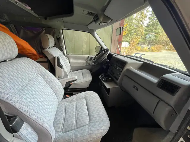 1992 VW eurovan camper in Travel Trailers & Campers in Whitehorse - Image 3