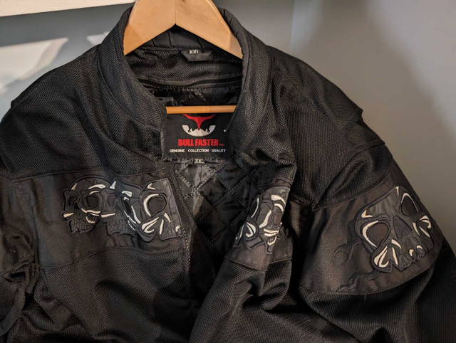 Manteau de qualité imperméable avec doublure pour motocycliste  dans Hommes  à Victoriaville