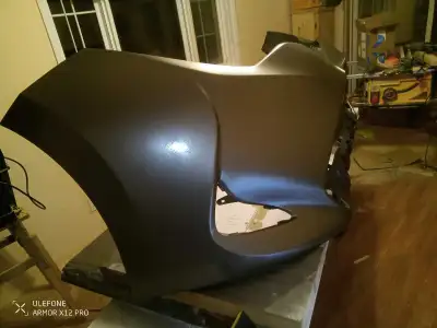 pare choc avant Toyota Corolla 2018 neuf jamais installé