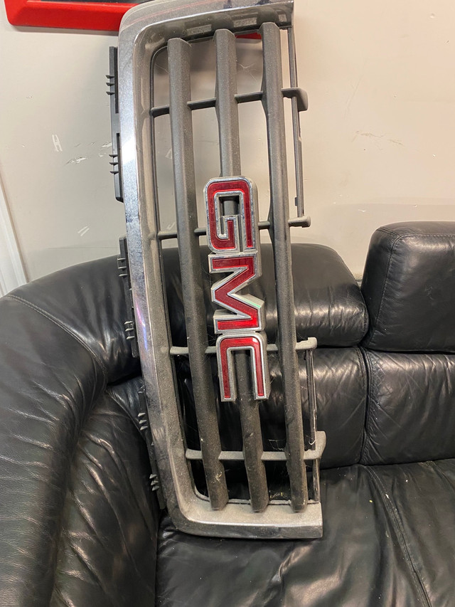 New  grill for  sierra gmc 125$ in Other in Saint John
