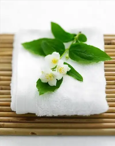 MASSAGE / MASSOTHÉRAPIE, View more
